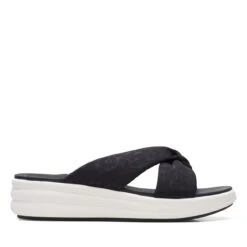 Clarks Drift Ave Black Interest