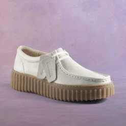 Clarks Torhill Bee Off White Leather -Clarks 26172085 W 17